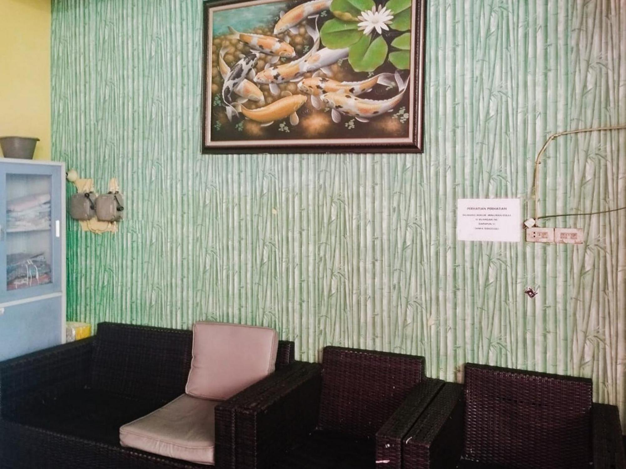 Reddoorz At Jalan Diponegoro Bandar Lampung Hotel Bagian luar foto