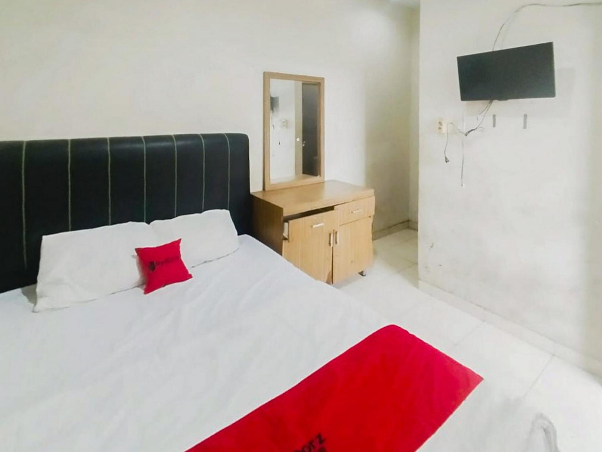 Reddoorz At Jalan Diponegoro Bandar Lampung Hotel Bagian luar foto